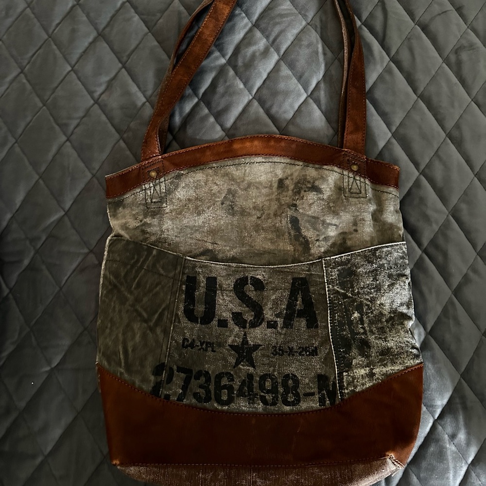 Maddox Canvas Tote Bag